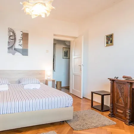 Dee&dee Apartment *